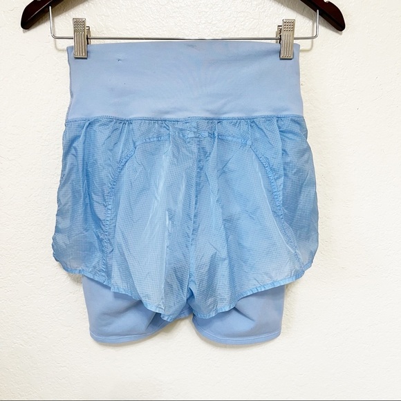 Alo Yoga SMALL High-Waist Circuit Short - Marina size XS - Picture 10 of 13